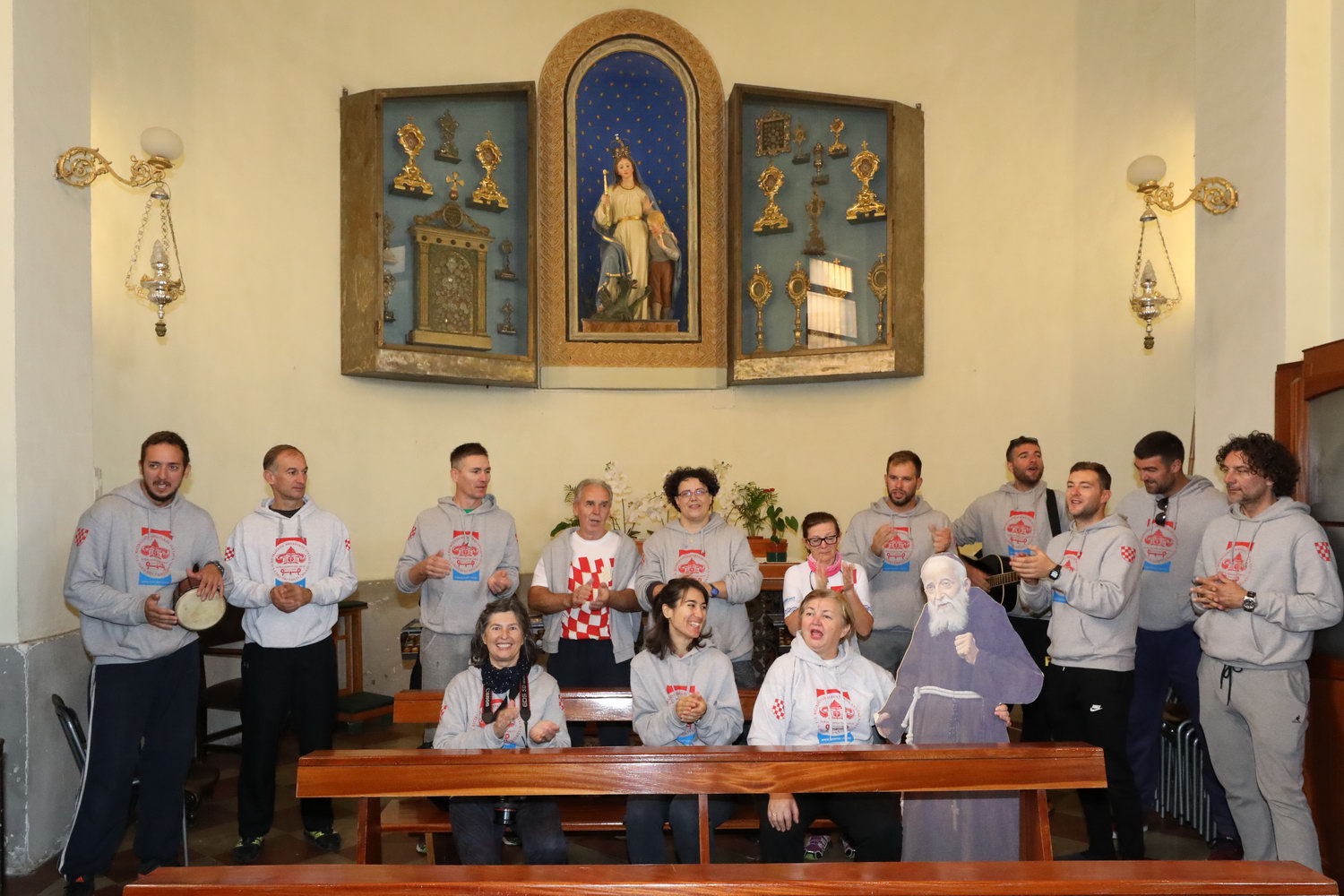 Sa svetim Leopoldom u župnoj crkvi Bagna di Romagna.